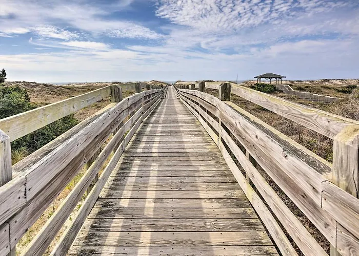 Beachfront Condo With Boardwalk And Pool Access!