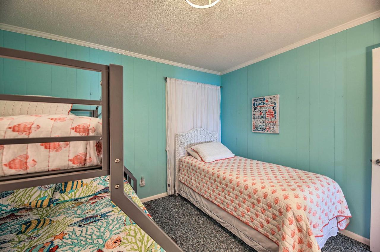 Apartment Beachfront With Boardwalk And Pool Access! *