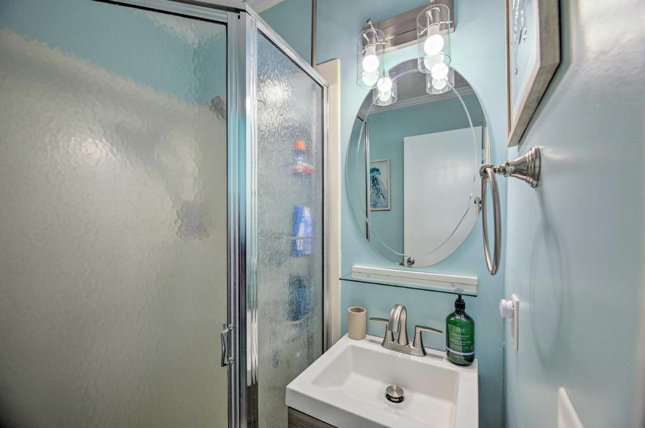 Beachfront With Boardwalk And Pool Access!